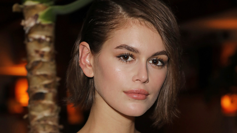 Kaia Gerber shows off her micro bob