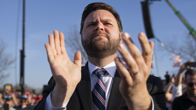 J.D. Vance clapping 