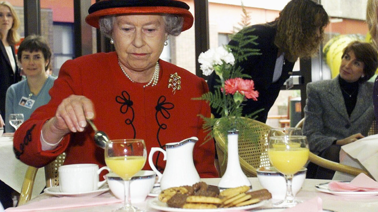 Queen Elizabeth at lunch