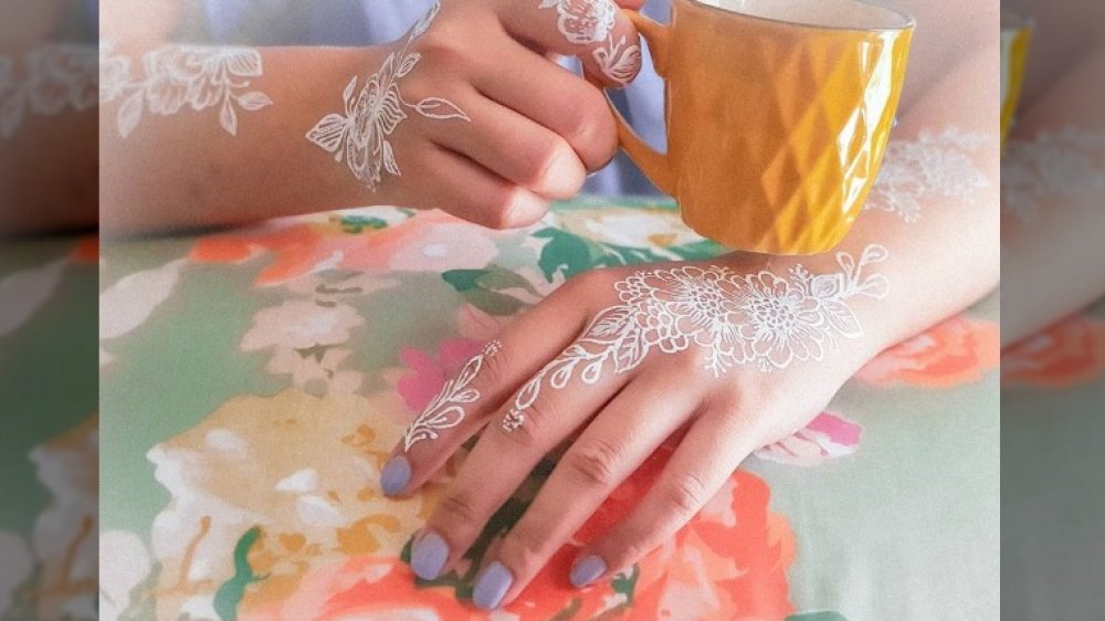 White henna