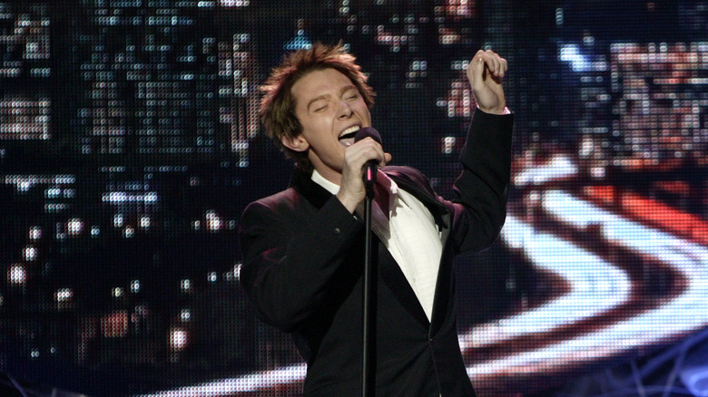 Clay Aiken performing on American Idol