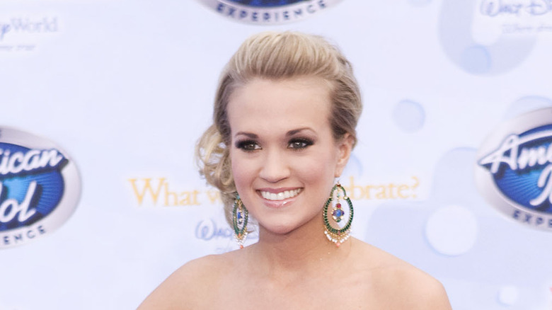 Carrie Underwood smiling