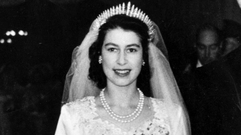 Queen Mary wearing Fringe Tiara 