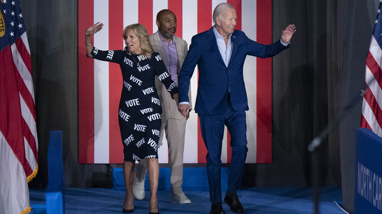 Jill and Joe Biden waving