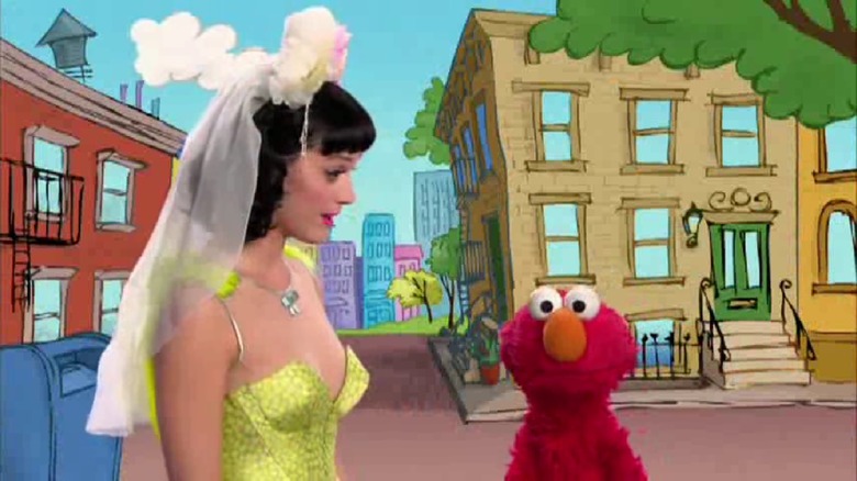 Katy Perry singing with Elmo on Sesame Street