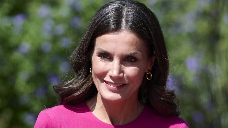 Queen Letizia wearing pink dress in May 2022