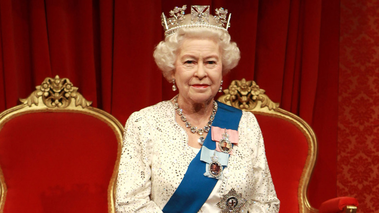 wax figure of Queen Elizabeth