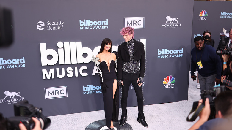 Magen Fox and Machine Gun Kelly at 2022 Billboard Music Awards