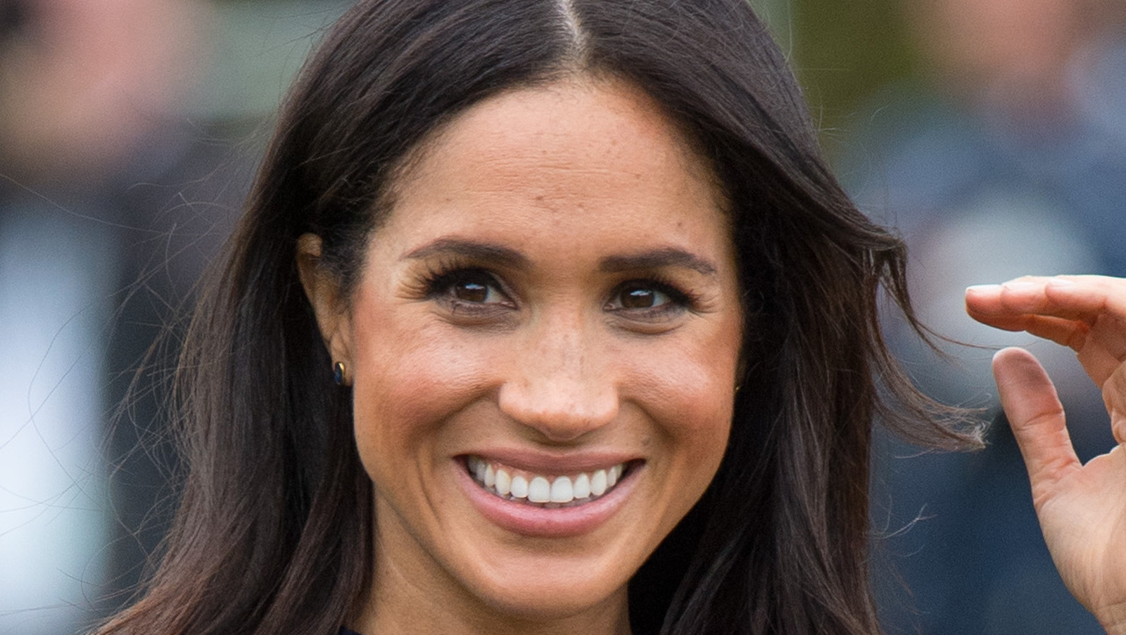 The Most Popular Shirts Spotted On Meghan Markle