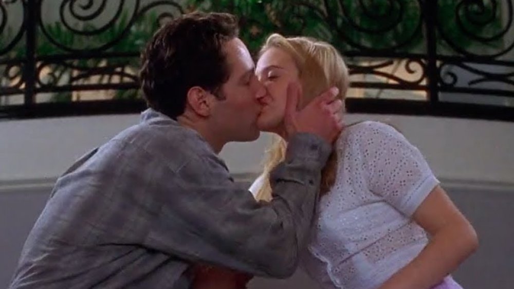 Cher and Josh kissing in Clueless