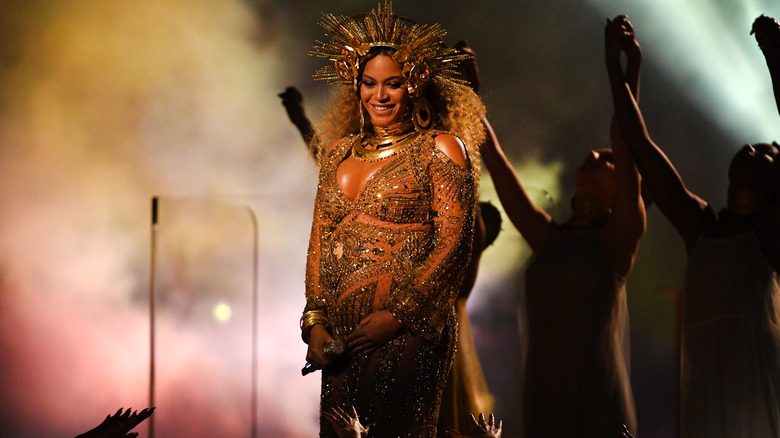 Beyoncé onstage at 2017 Grammys