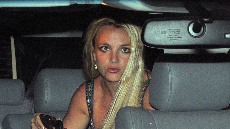 Britney Spears photographed in car 