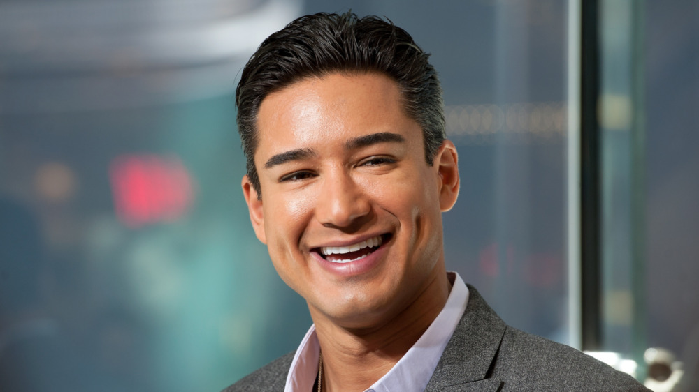 Mario Lopez on the red carpet