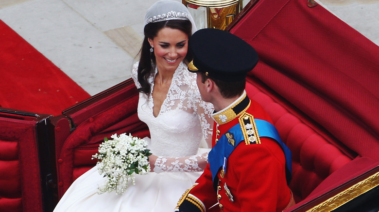 Kate Middleton waving on her wedding day