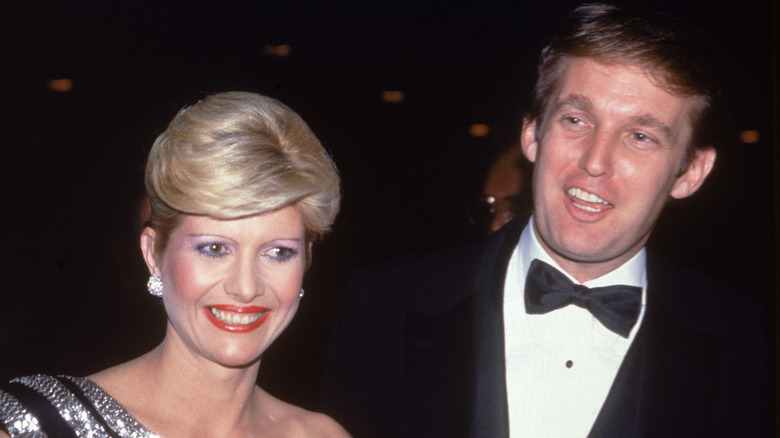 Donald Trump and his wife Ivana smiling