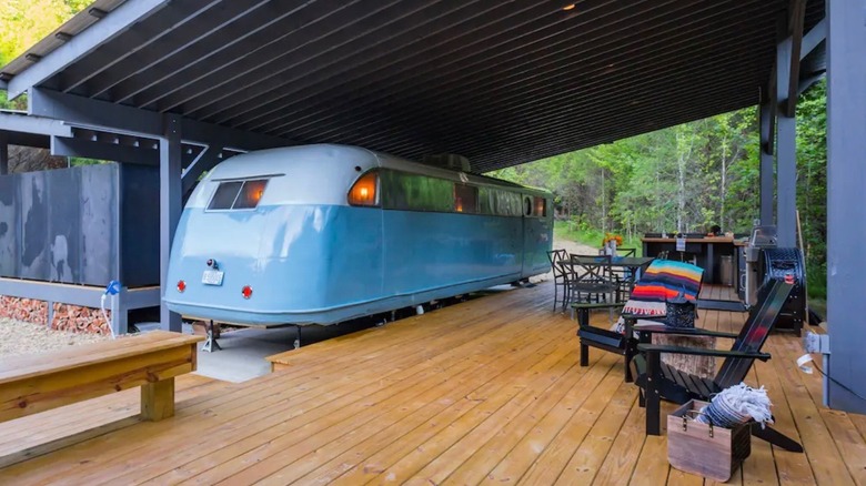 Vintage trailer in rural setting