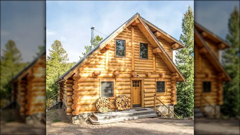 Log Cabin on the River exterior