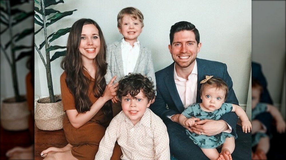 Jessa Duggar Seewald and her three kids 