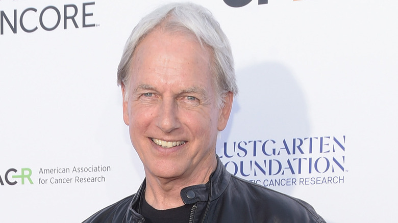 Mark Harmon posing on red carpet at event