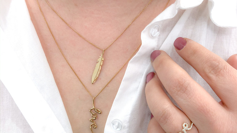 The Necklace Layering Hack That Gives You The Perfect Jewelry