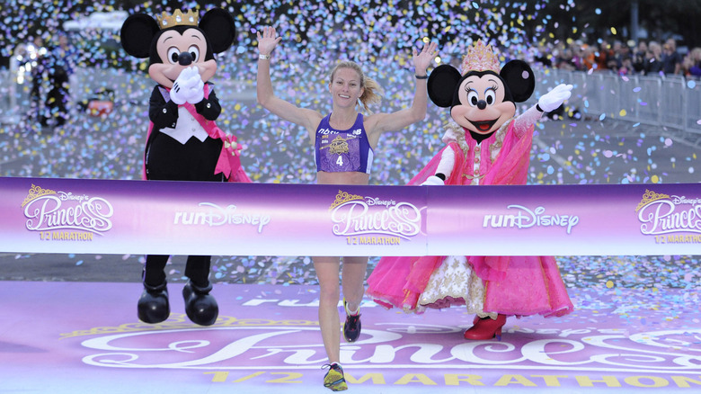 Woman running the Disney marathon