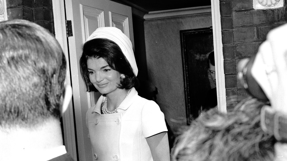 Pill box hat Jackie Kennedy