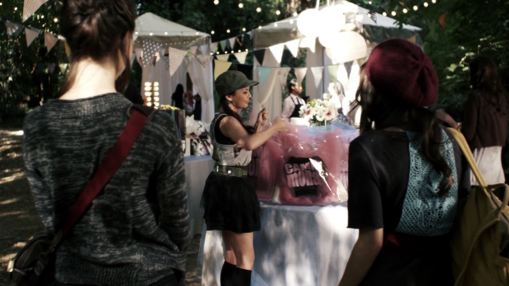 Pretty Little Liars Camp Mona episode