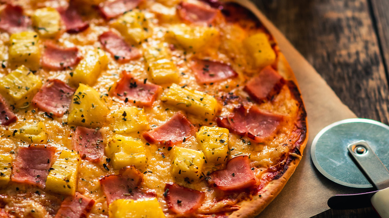 Hawaiian pizza