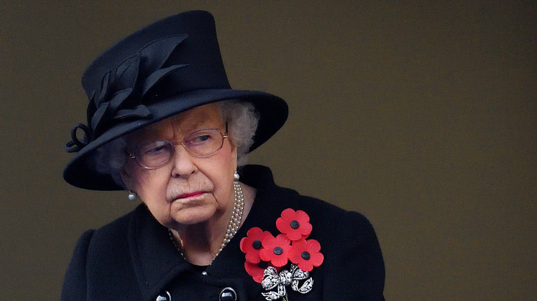 Queen Elizabeth dressed in all black