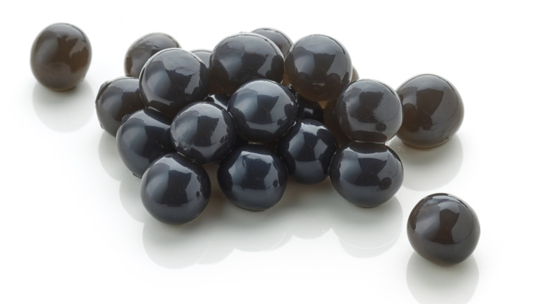 A pile of black tapioca pearls