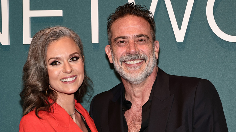 Hilarie Burton and Jeffrey Dean Morgan smiling