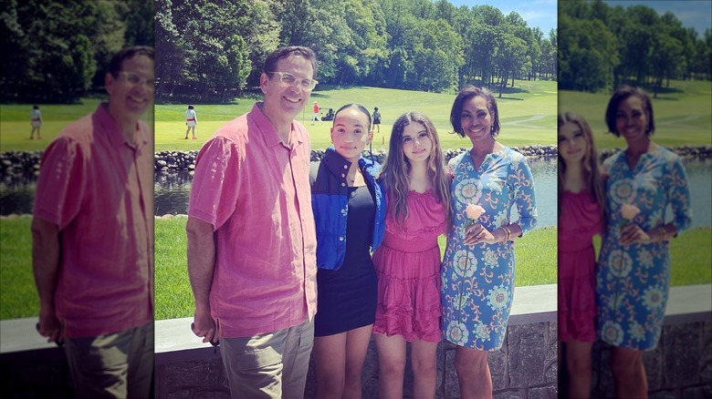 Tony Berlin, Harris Faulkner, and their children posing together