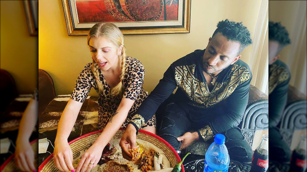 90 Day Fiance's Ariela and Binyam eating Ethiopian food