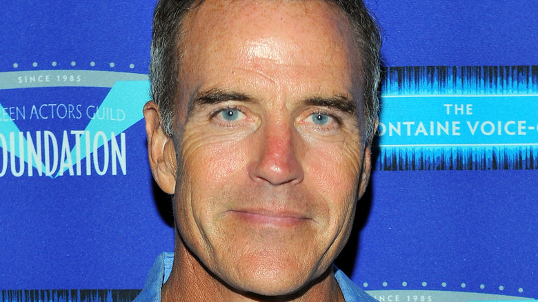 Richard Burgi posing