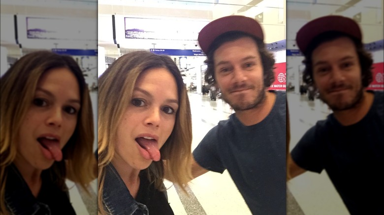 Rachel Bilson Adam Brody selfie