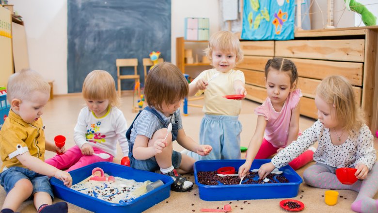 toddlers playing in daycare