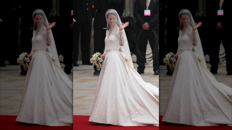 Kate Middleton waving on wedding day
