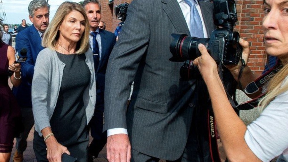 Lori Loughlin leaving prison