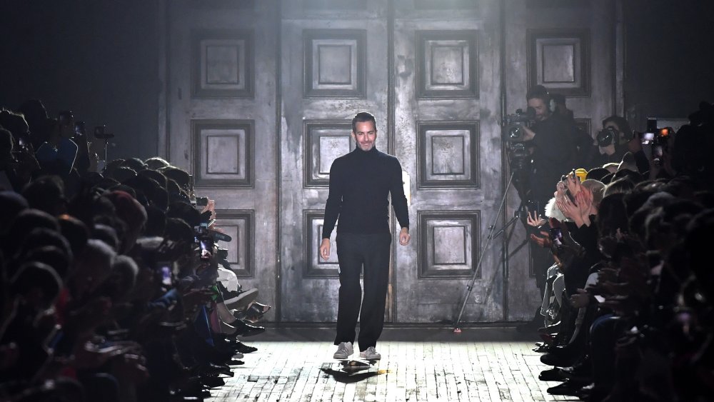 Designer Marc Jacobs leaves Louis Vuitton
