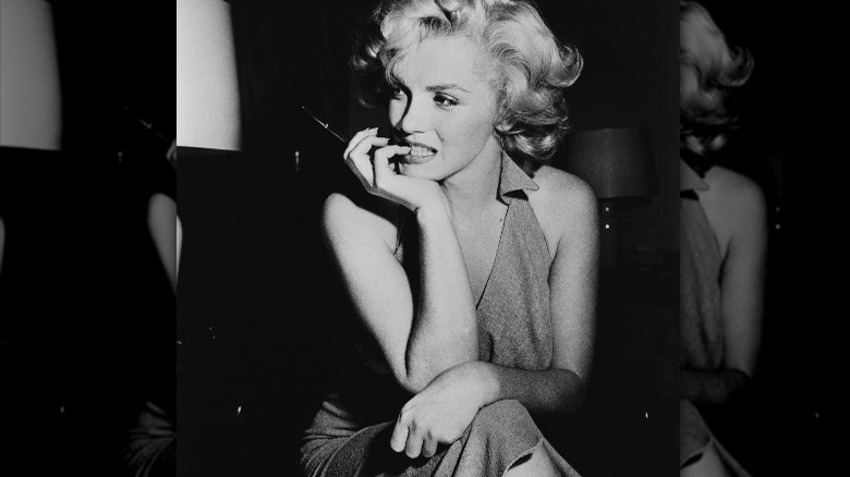 Marilyn Monroe photographed at an event