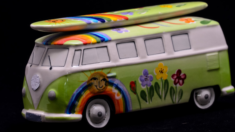 Model of a 1960s VW camper