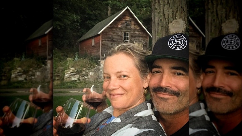 Amy Smart and Carter Oosterhouse in Michigan