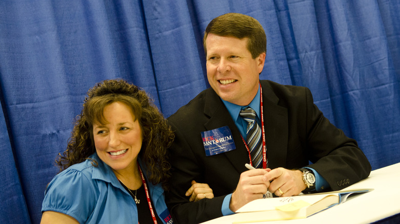 Michelle and Jim Bob Duggar smiling