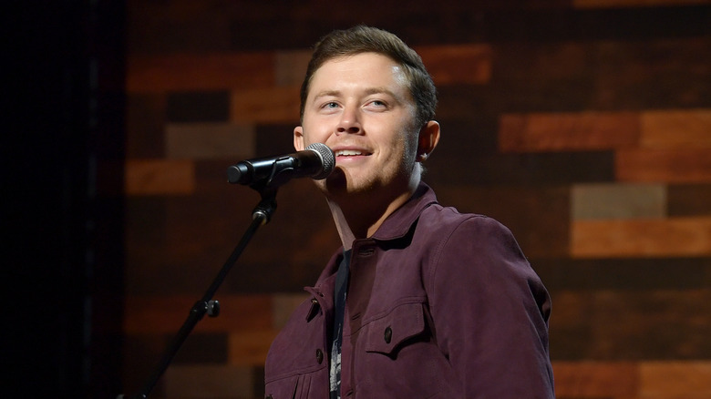 Scott McCreery singing