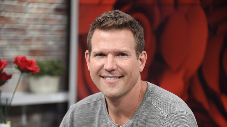 Travis Stork smiling 