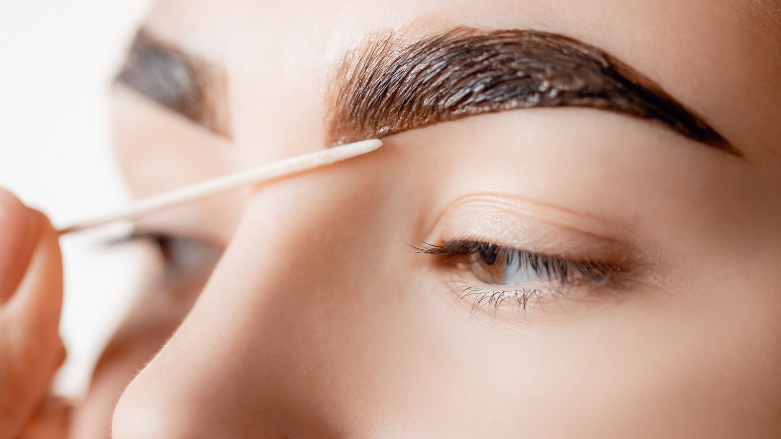 The Right Way To Start Waxing Your Eyebrows At Home