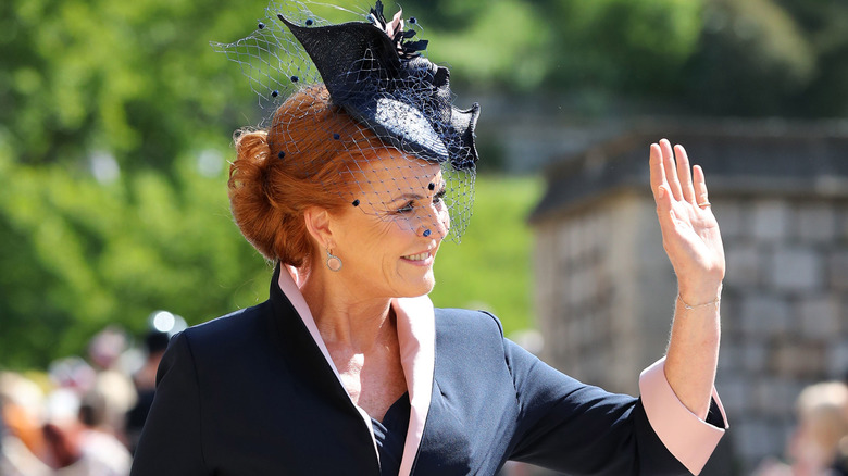 Sarah Ferguson waving at the crowd