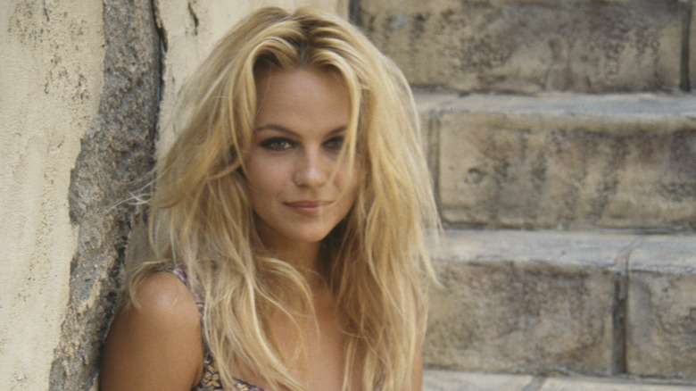 Young Pamela Anderson with open hair