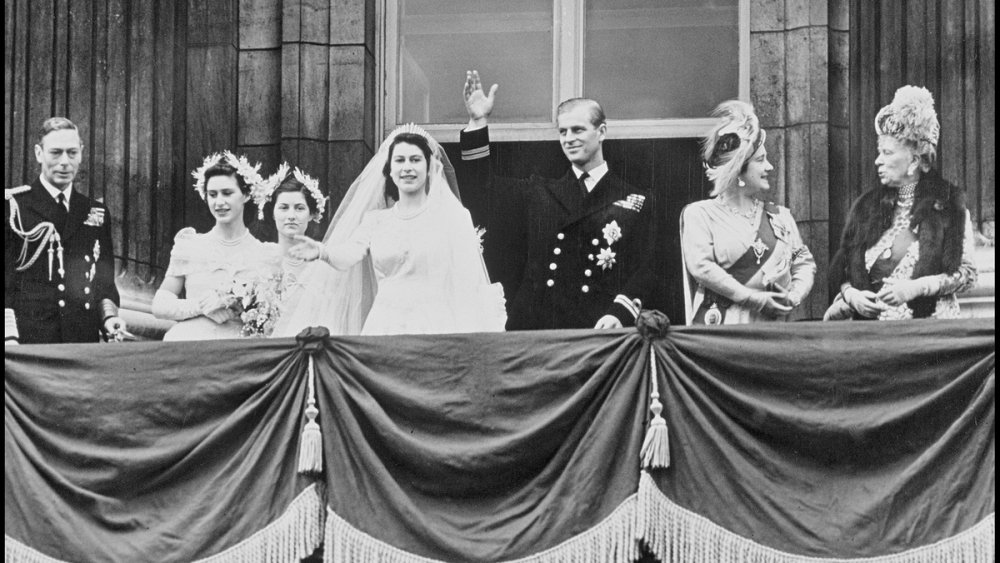 Queen Elizabeth wears the Queen Mary Diamond Fringe tiara