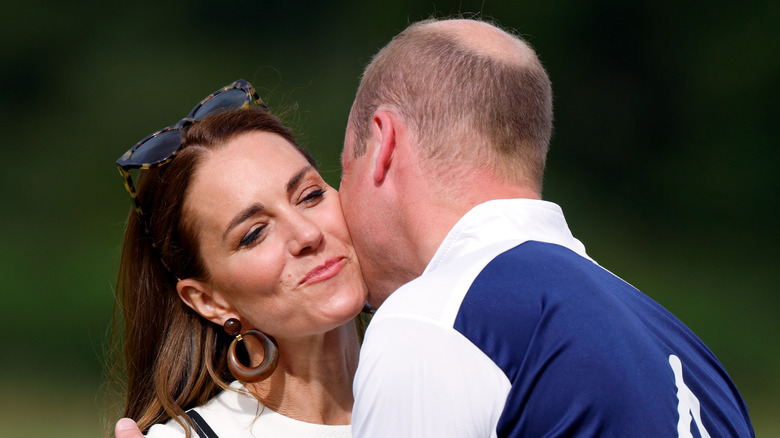 The Duke and Duchess of Sussex kissing